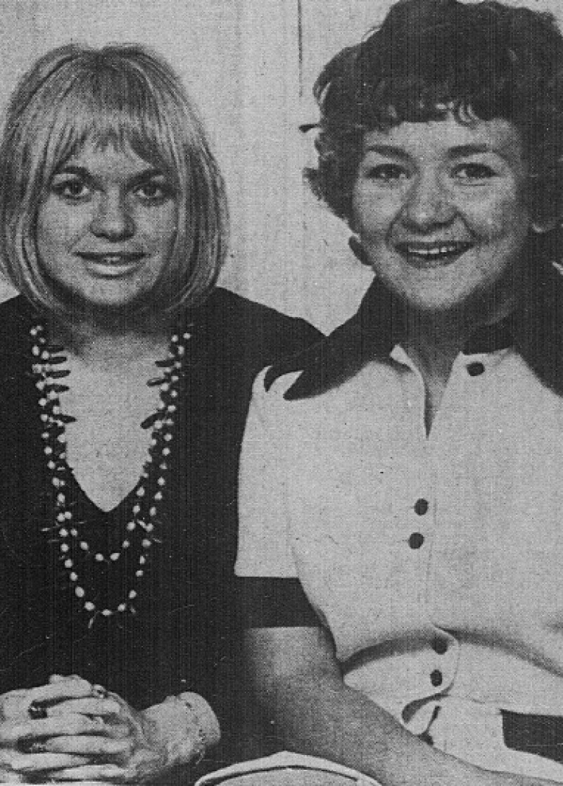 Other image for 1970: Glancing Back